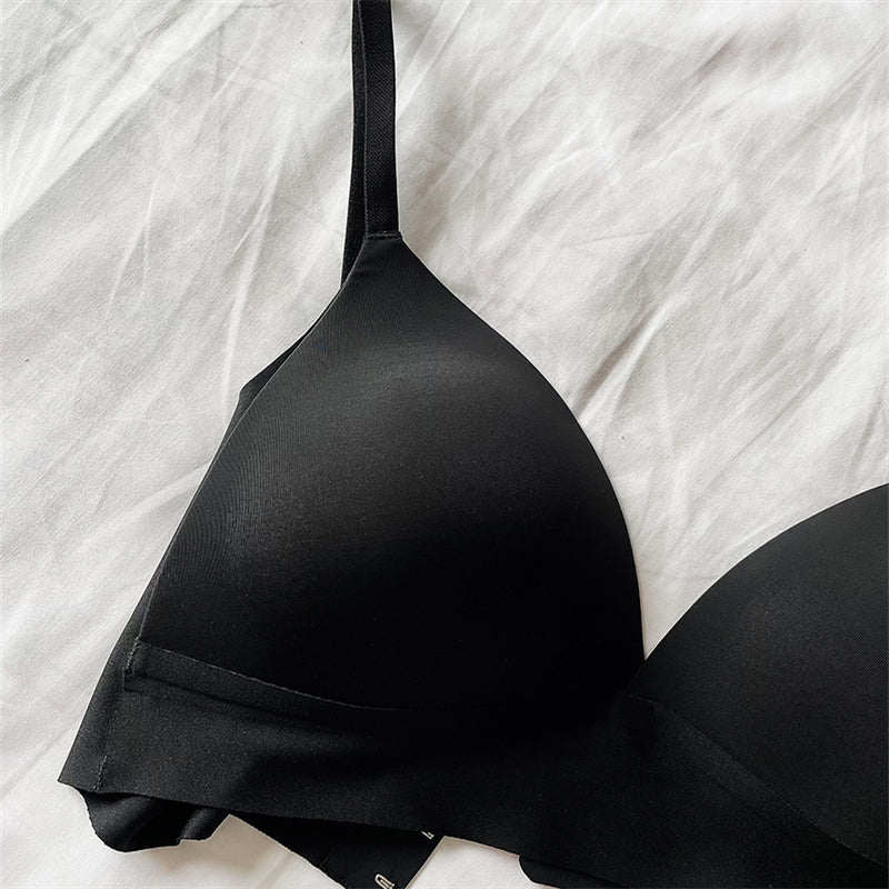 Women Glossy Seamless Triangle Cup Lingerie Bra 106CPN